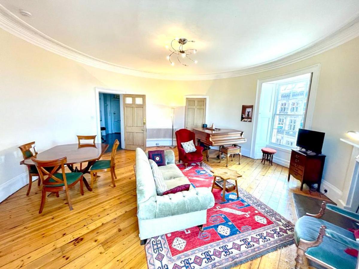 Incredible St Andrew'S Sq - 2 Bed In The Sky Apartment Bagian luar foto