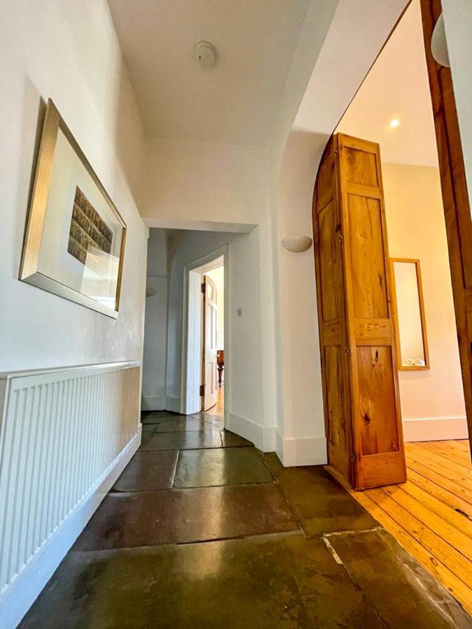 Incredible St Andrew'S Sq - 2 Bed In The Sky Apartment Bagian luar foto