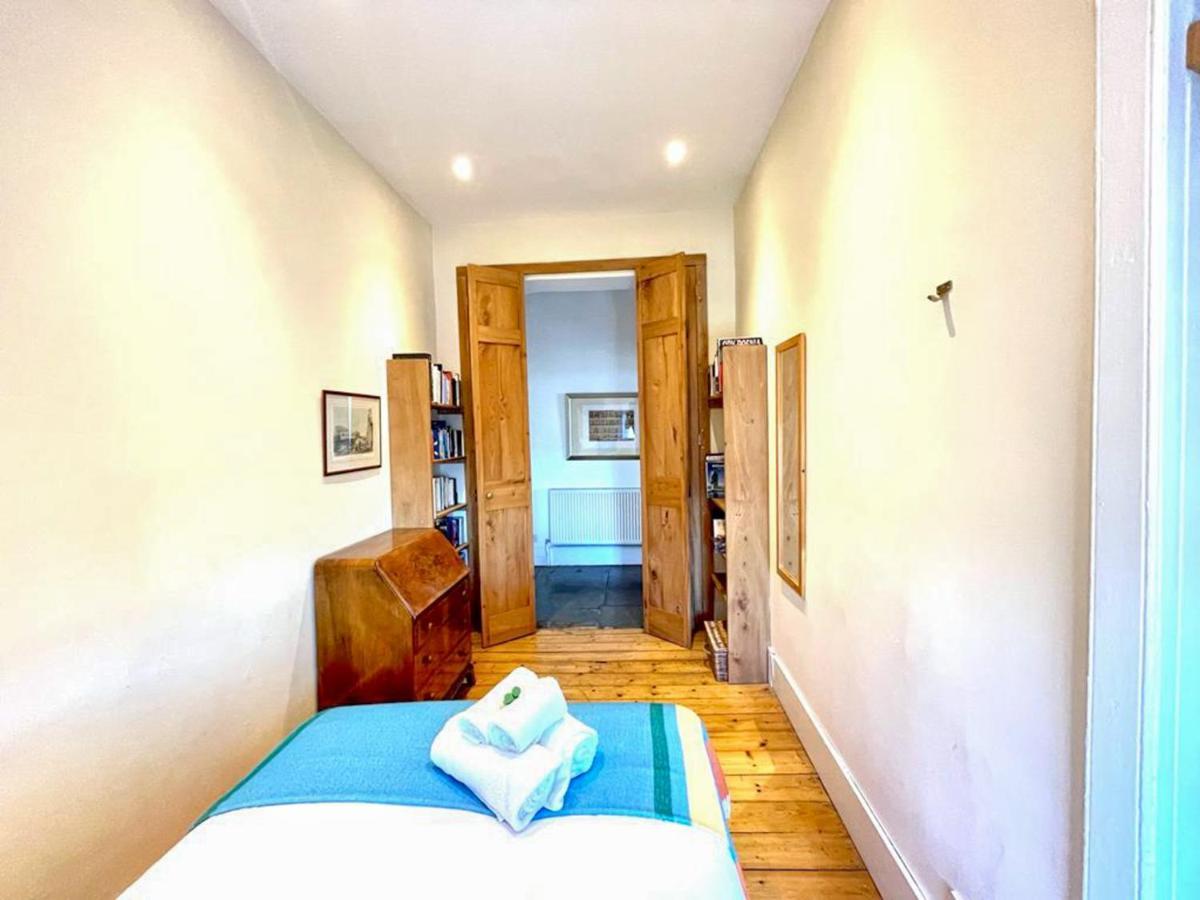 Incredible St Andrew'S Sq - 2 Bed In The Sky Apartment Bagian luar foto